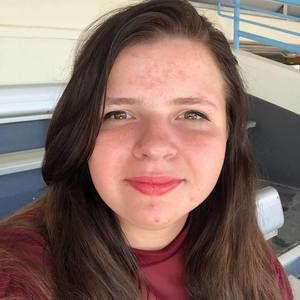 Meet your Posher, Katelyn